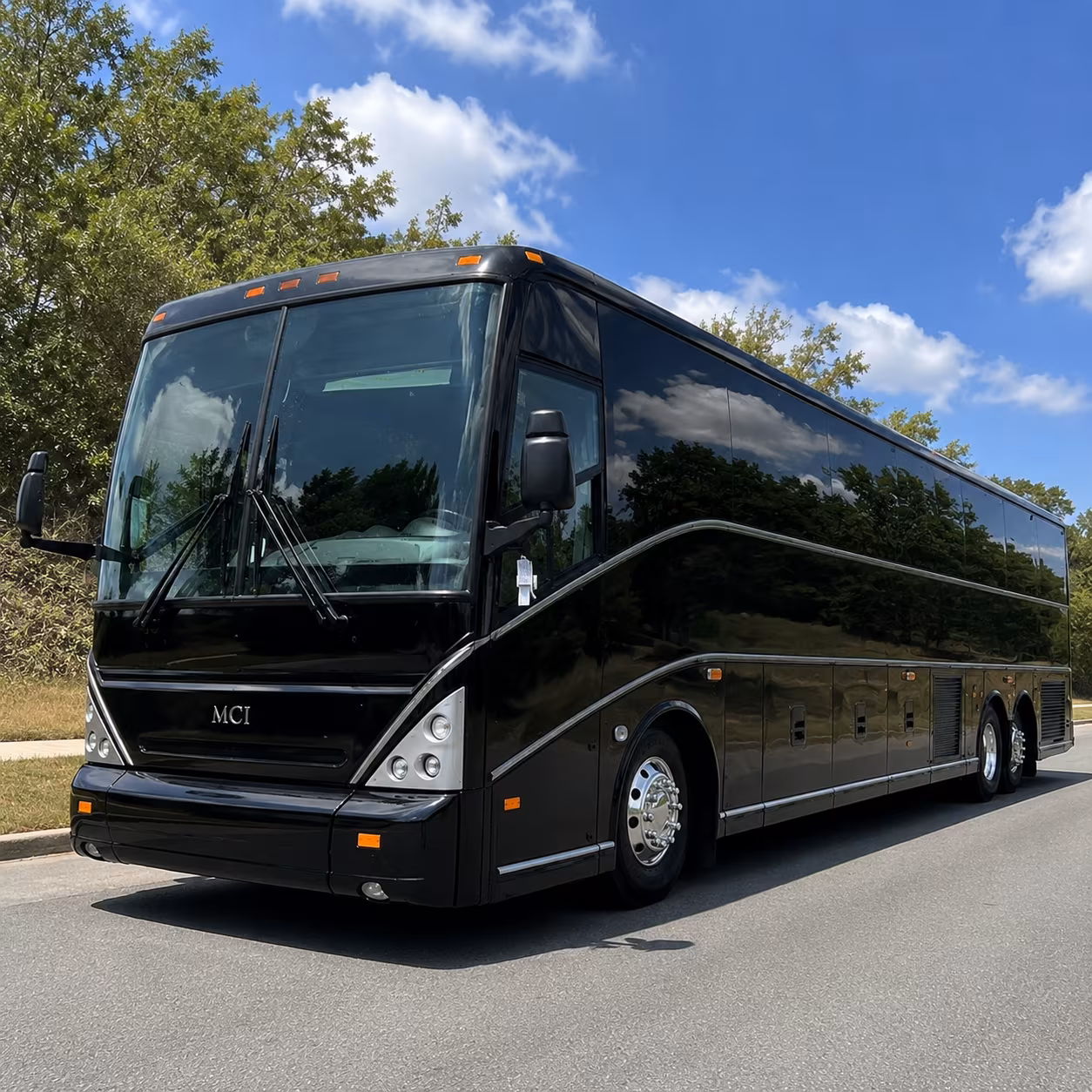 daily commuter shuttle buses across the montgomery metro