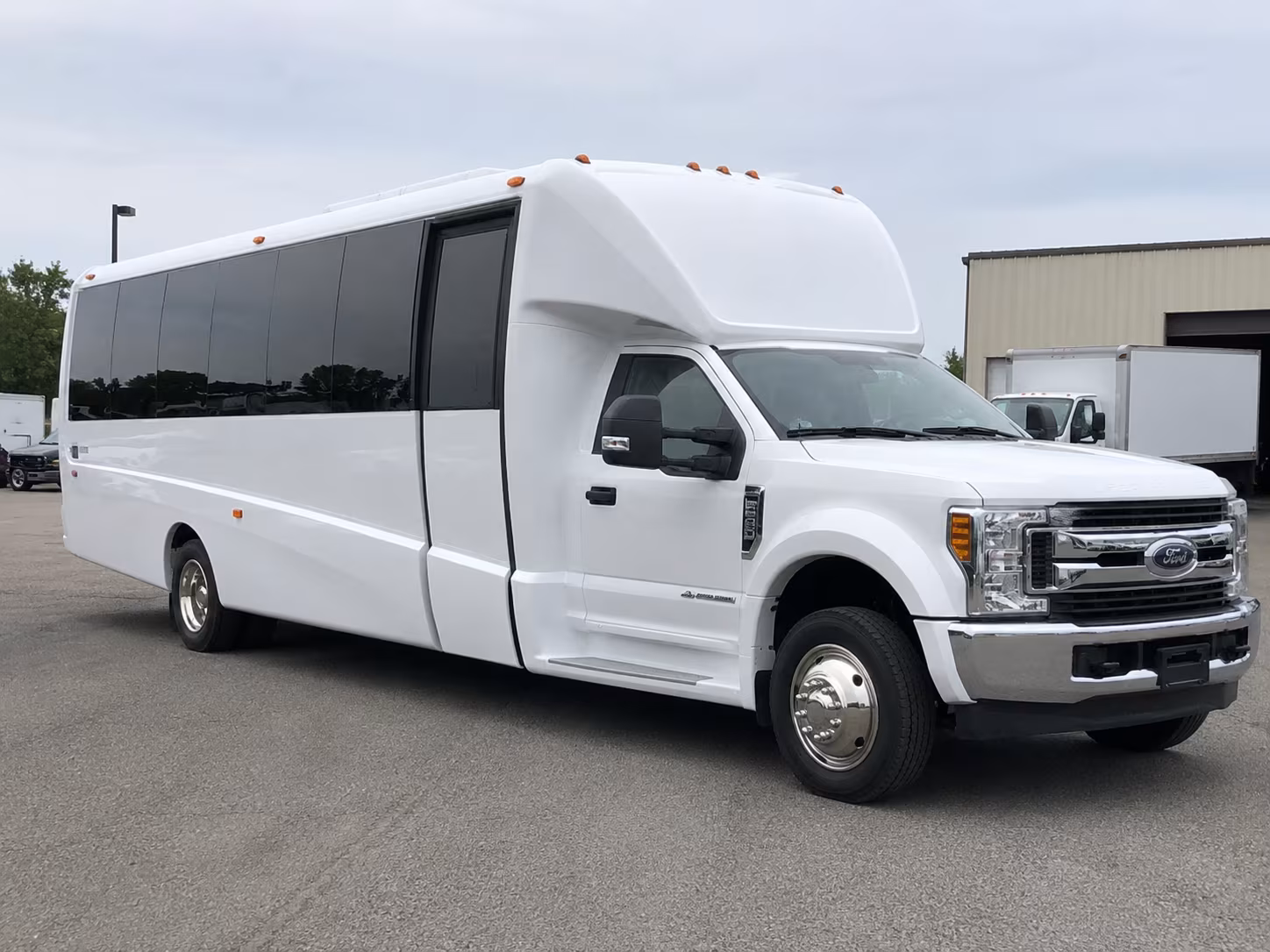 montgomery long distance transportation onboard seating
